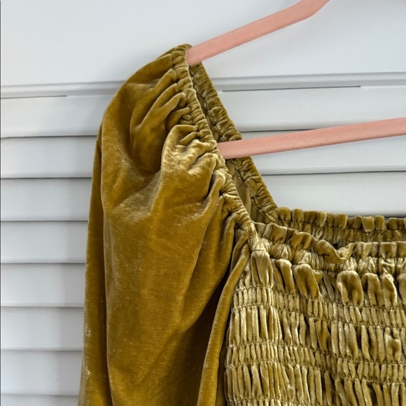 Elegant Olive Green Smocked Velvet Top - Picture 3 of 4